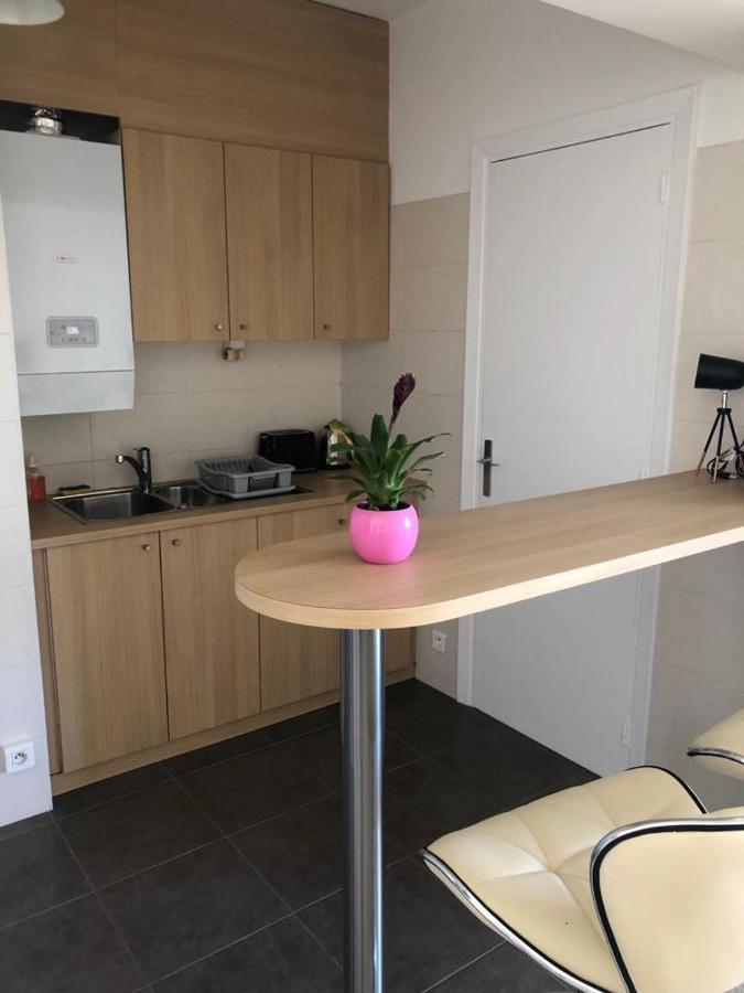 ++++ Renovated Cosy 50M2 Sunny Flat / Balcony / Close To Beach And To The Palais Des Festivals ++++ Канни Екстер'єр фото
