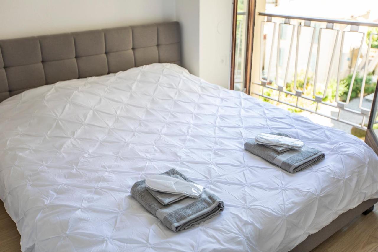 ++++ Renovated Cosy 50M2 Sunny Flat / Balcony / Close To Beach And To The Palais Des Festivals ++++ Канни Екстер'єр фото