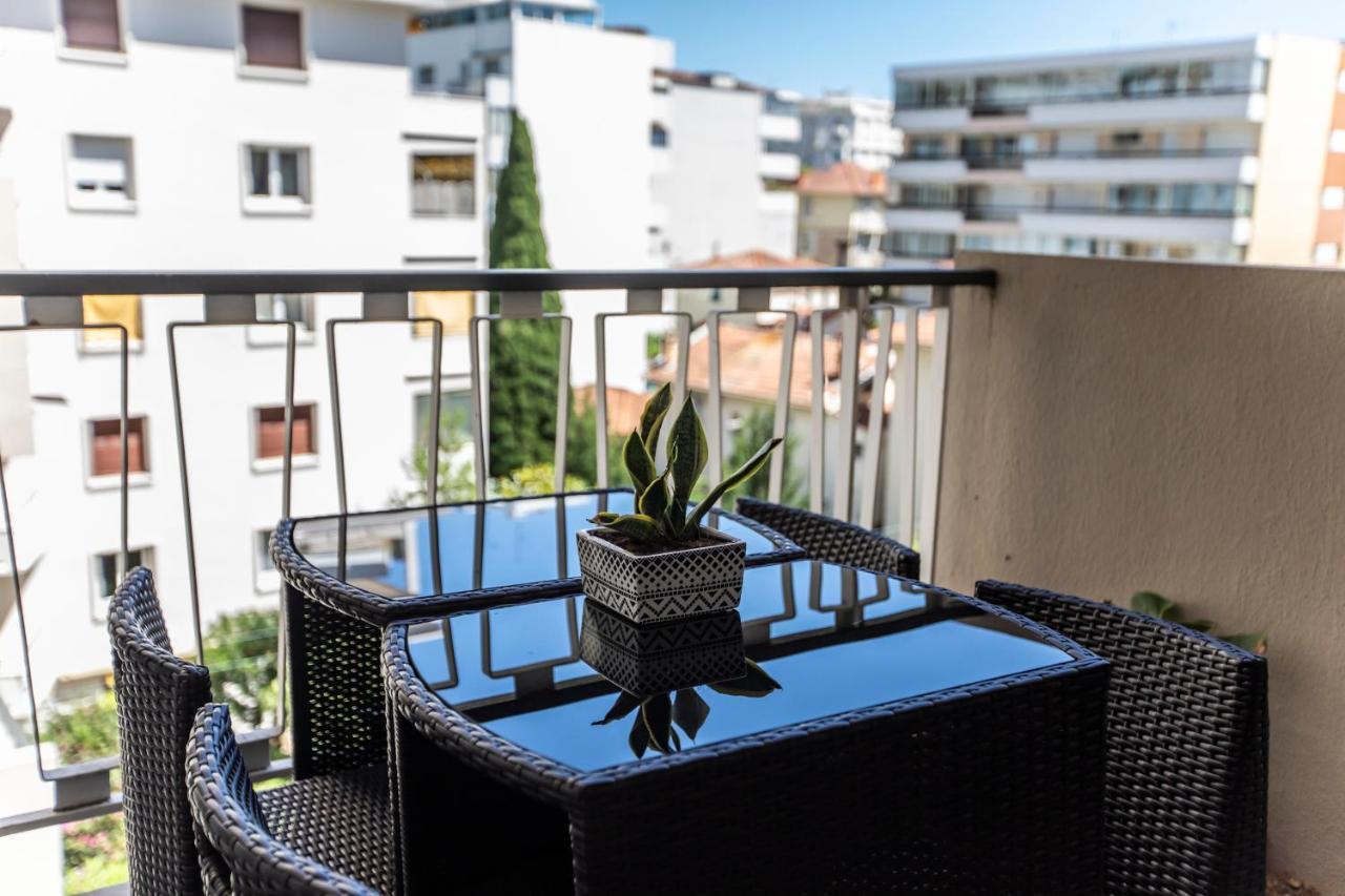 ++++ Renovated Cosy 50M2 Sunny Flat / Balcony / Close To Beach And To The Palais Des Festivals ++++ Канни Екстер'єр фото