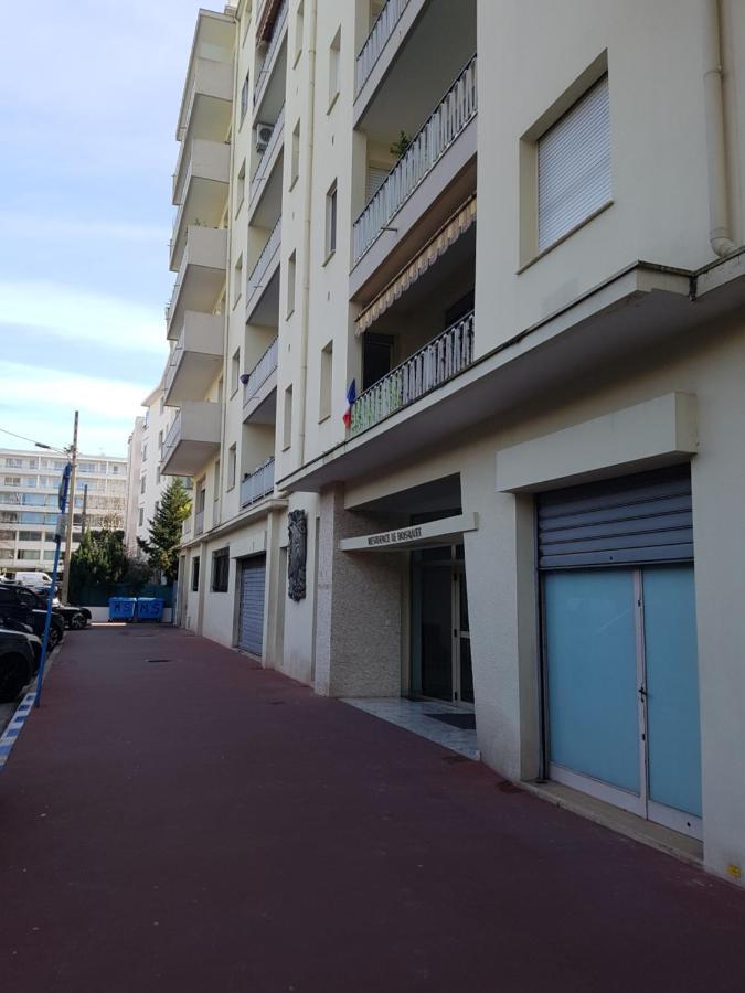++++ Renovated Cosy 50M2 Sunny Flat / Balcony / Close To Beach And To The Palais Des Festivals ++++ Канни Екстер'єр фото